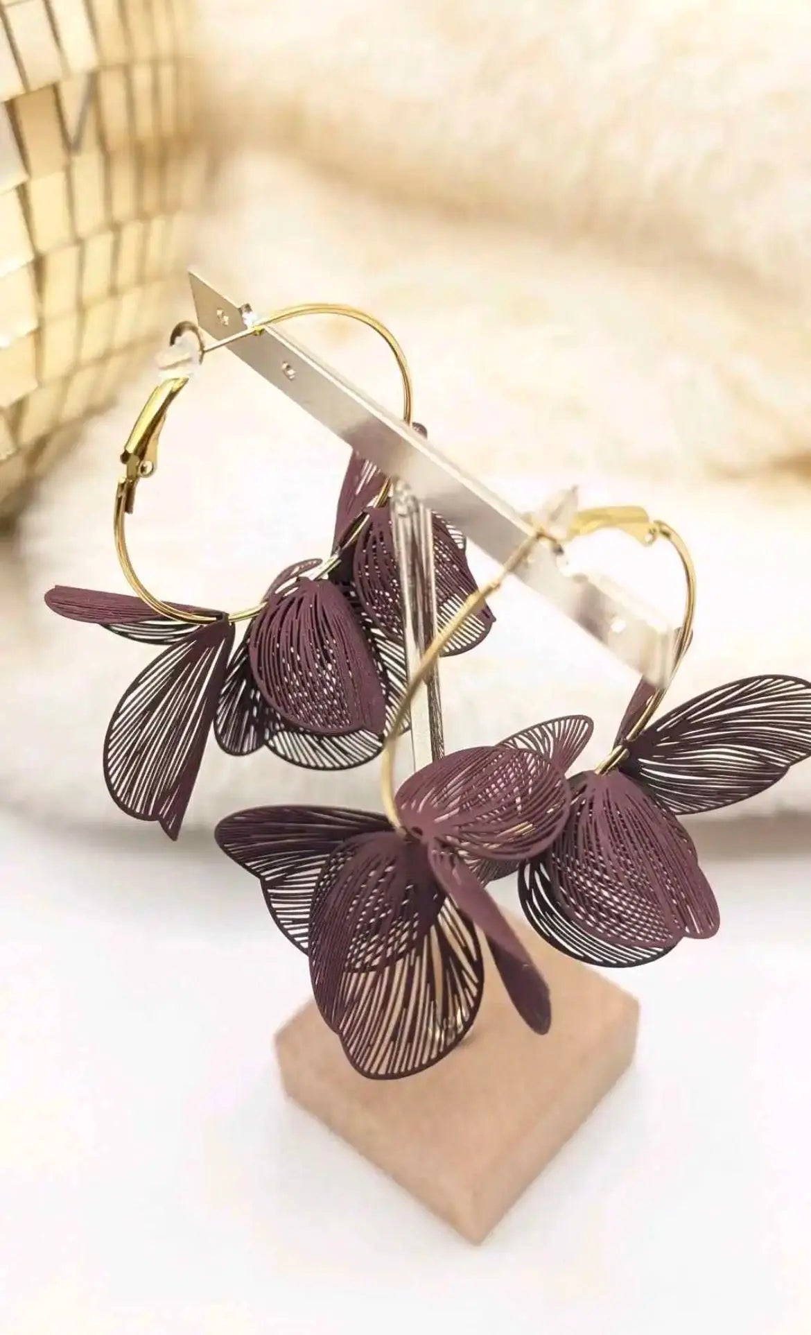 Créoles dorées avec fleur en tissu - Flora