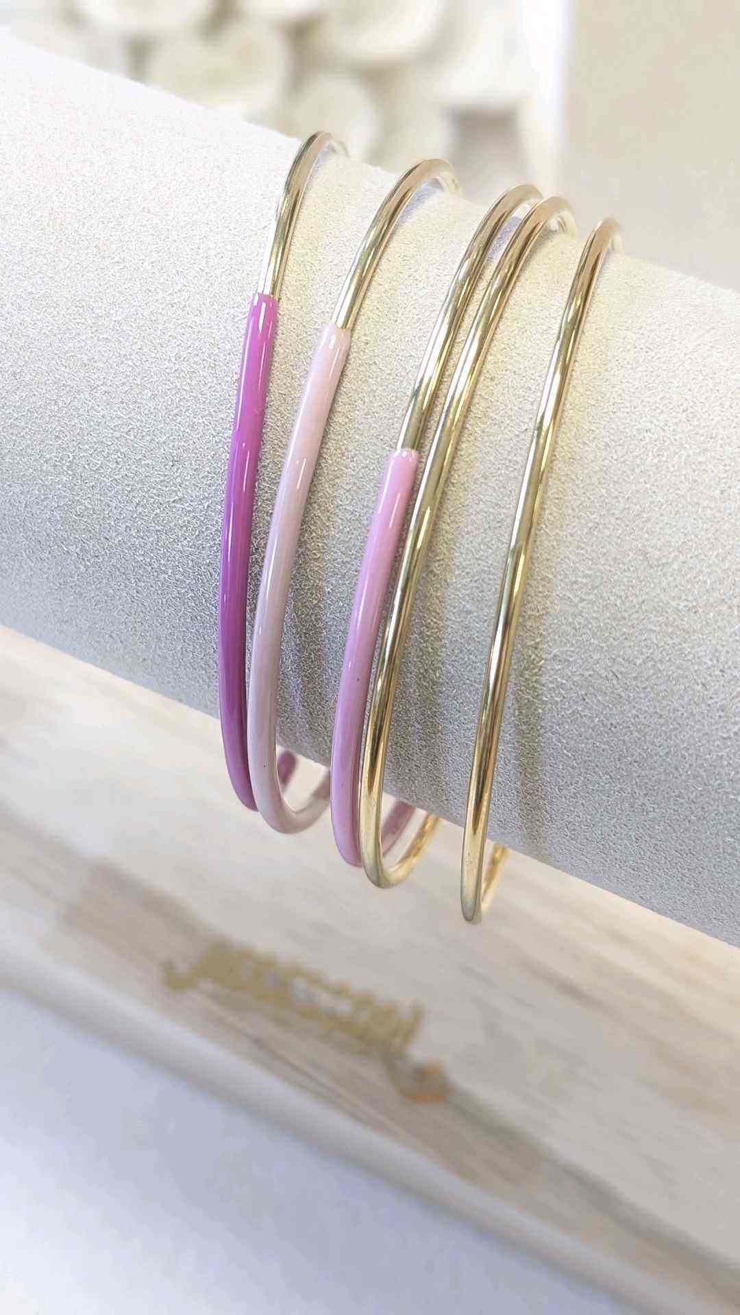 Combinaison de bracelets jonc dorés et roses - Janice